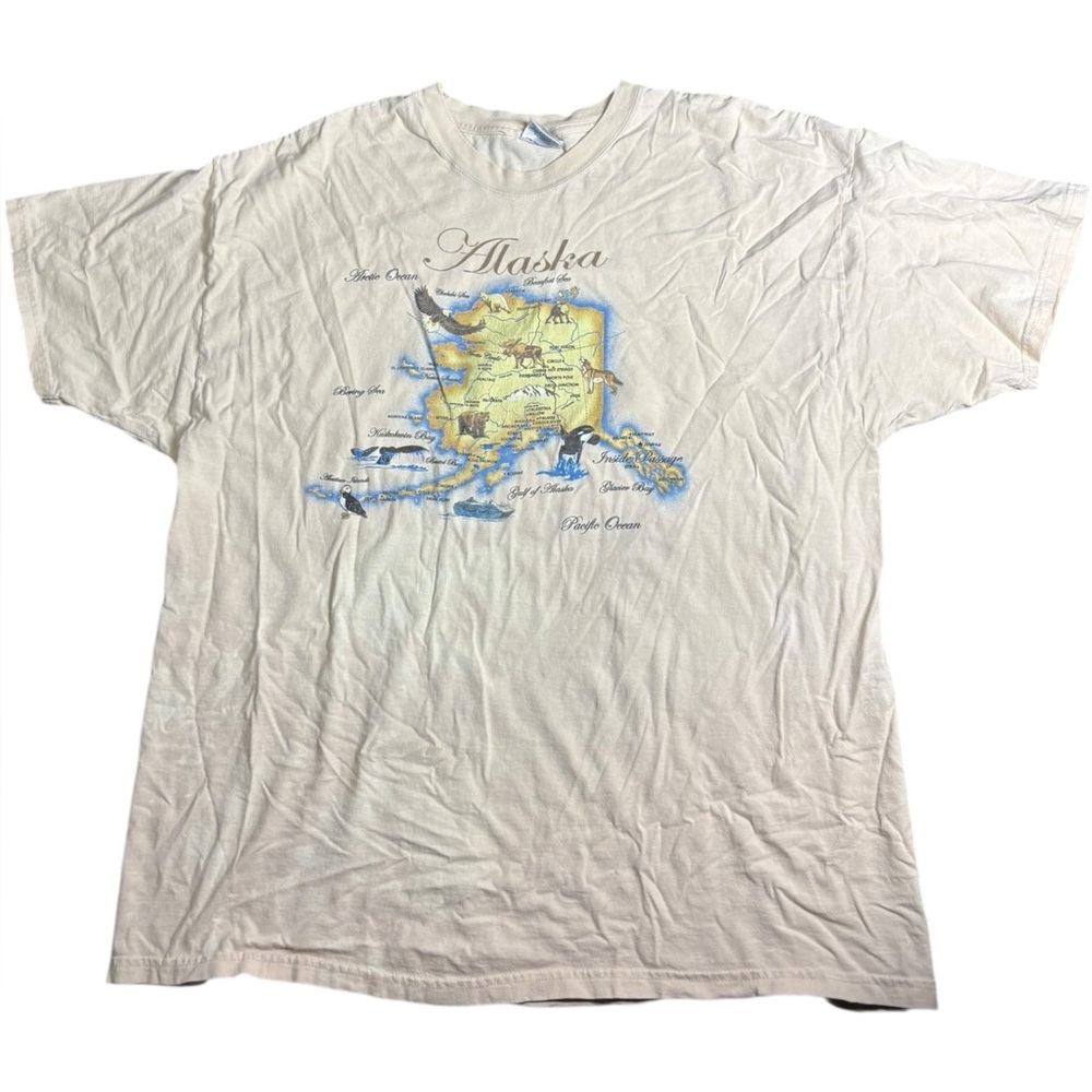 Alaska Vintage Y2K Map Wildlife Graphic Tee